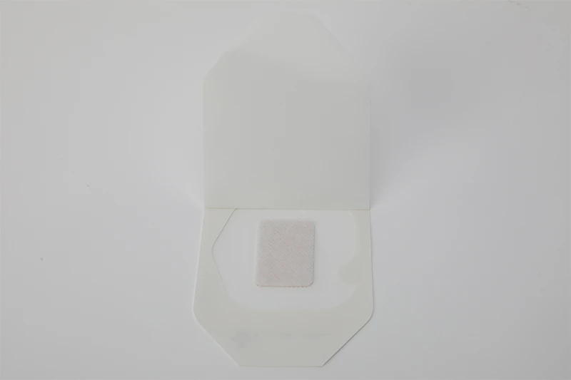 Curativo para feridas em ilha com espuma respir&aacute;vel