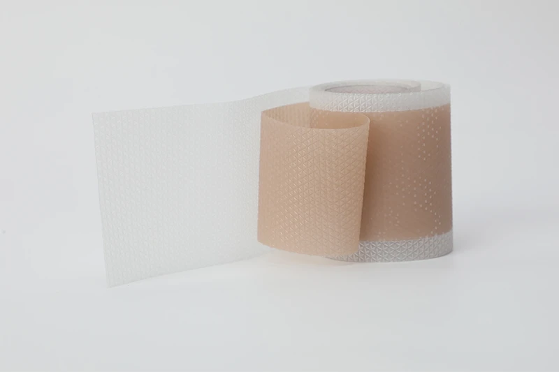 Rolo de fita para cicatriz de silicone macio e reutiliz&aacute;vel