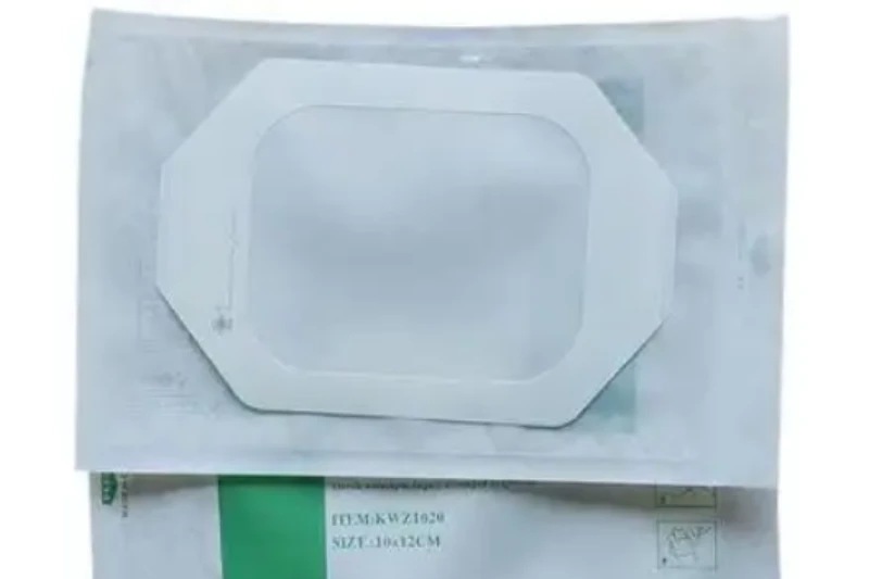 Curativo de fixa&ccedil;&atilde;o de cateter com borda de alta absor&ccedil;&atilde;o